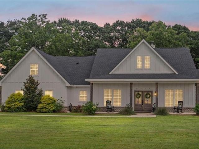 House for sale in Grand Bay, Alabama