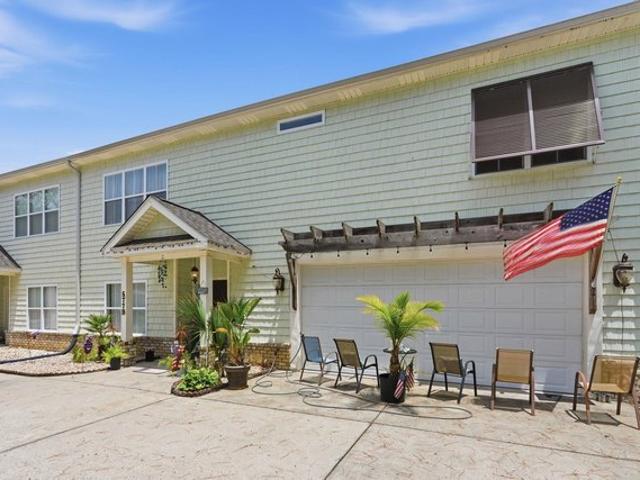 Townhouse for sale in Murrells Inlet, South Carolina