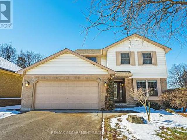 House for sale in Ancaster, Ontario