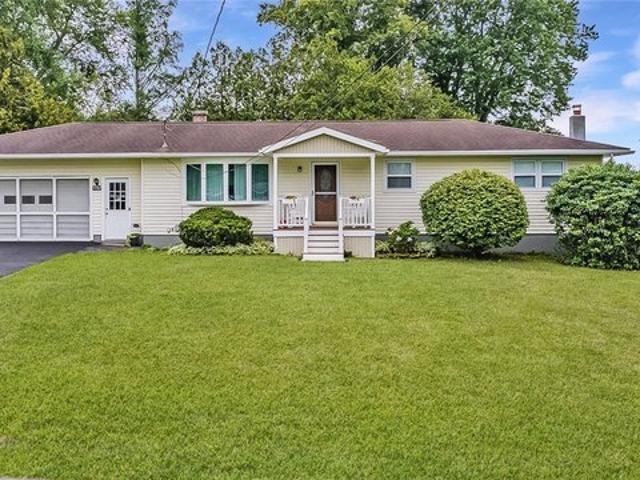House for sale in Maynard, Town of Marcy