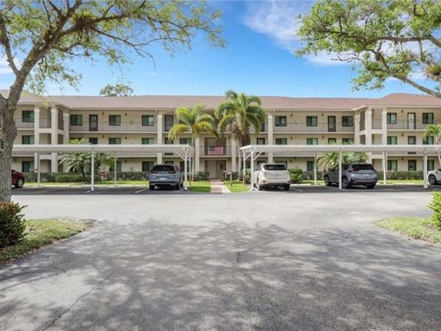 Condo for sale in Naples, Florida
