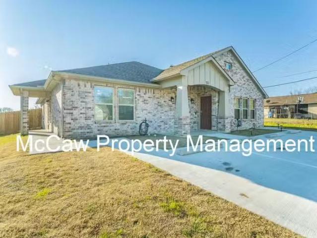 House for rent in Corsicana