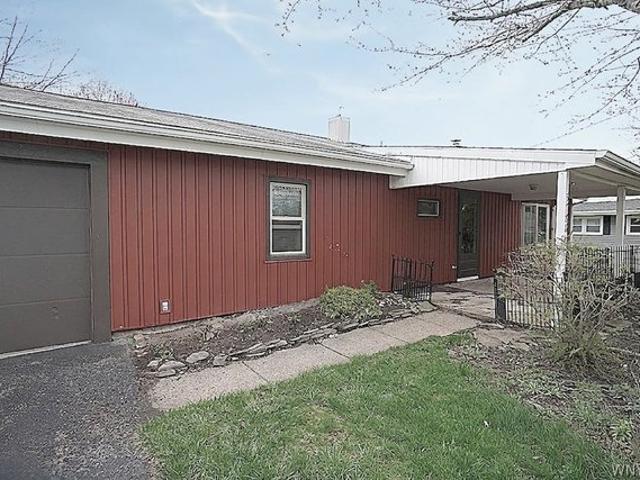 House for sale in Niagara, New York