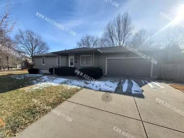 House for rent in Shawnee Mission