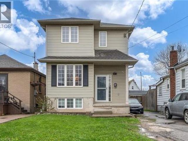 House for sale in Ancaster, Ontario