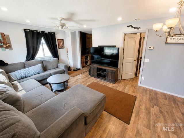 House for sale in Glenns Ferry, Idaho