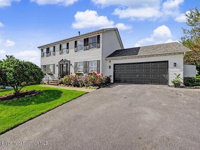 House for sale in Chinchilla, Pennsylvania