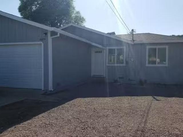 House for rent in Clearlake
