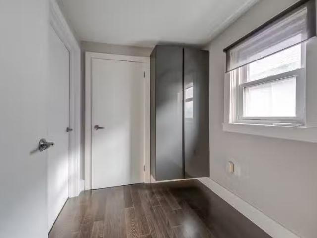 House for rent in Etobicoke