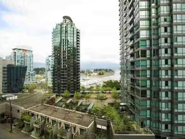 Condo for rent in Coal Harbour, Vancouver