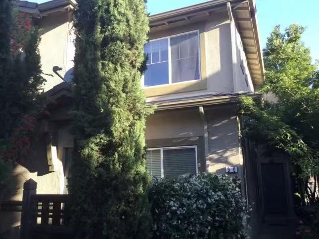Condo for rent in Fremont