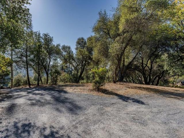 Land for sale in Diamond Springs, California