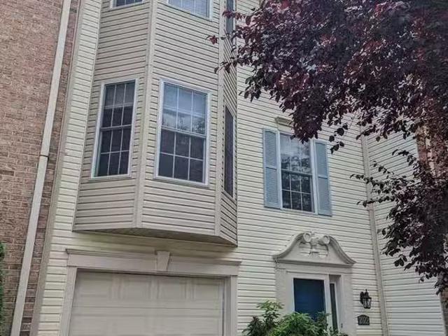 Condo for rent in Frederick