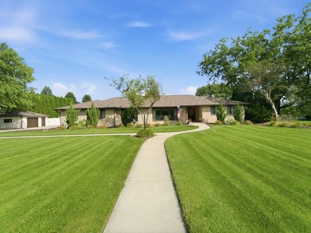House for sale in Crown Point, Lake County