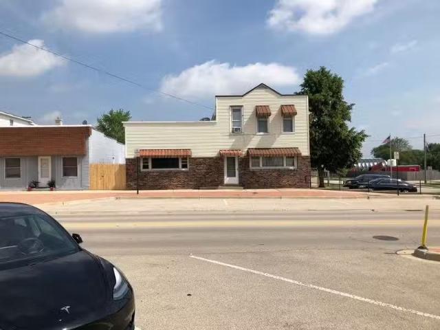 Condo for rent in Joliet