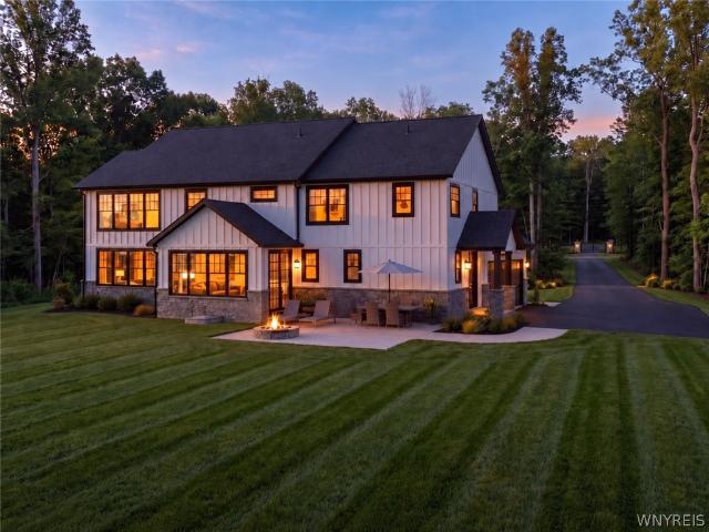 House for sale in Orchard Park, New York