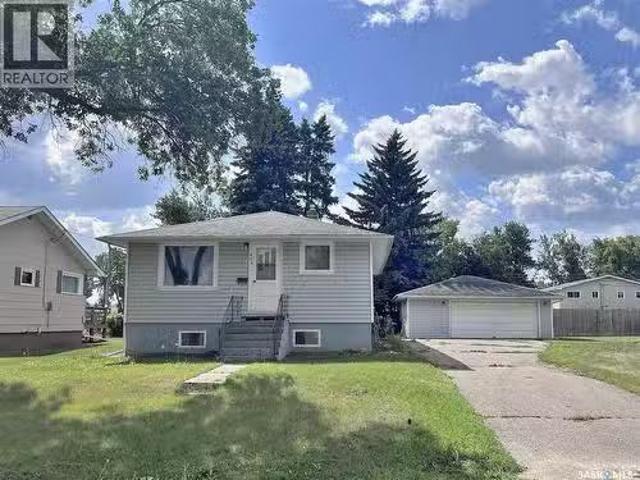 House for sale in Prince Albert, Saskatchewan