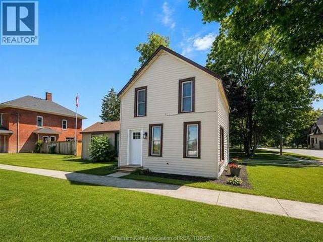 House for sale in Chatham–kent, Ontario