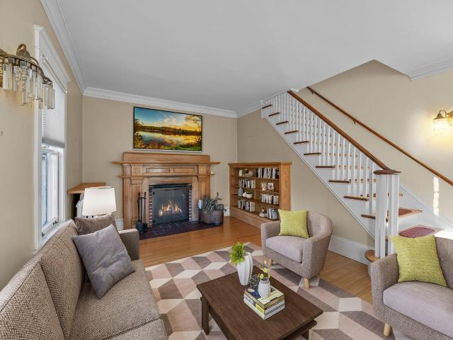 House for sale in Summit Hill, Saint Paul