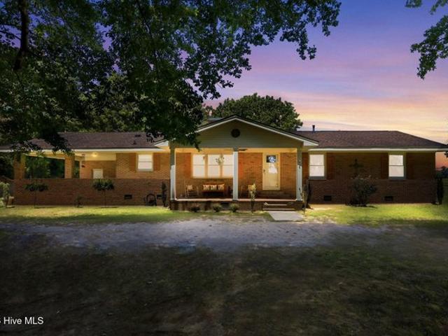 House for sale in Washington, North Carolina