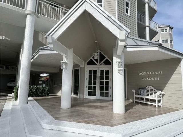 Condo for sale in Stuart, Florida