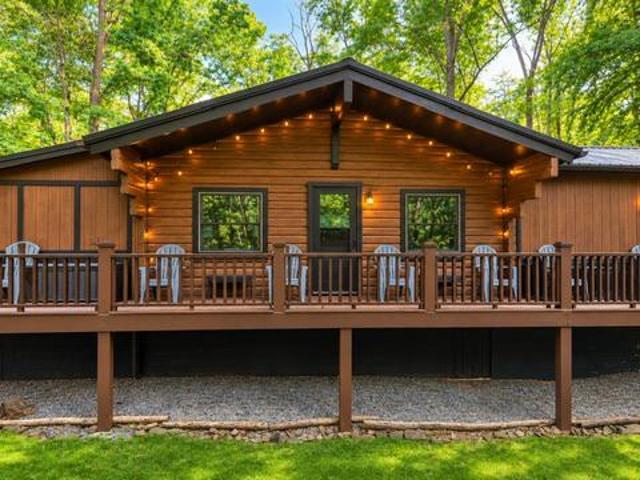 House for sale in Hedgesville, West Virginia