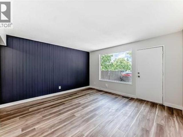 Townhouse for sale in Northwest, Alberta