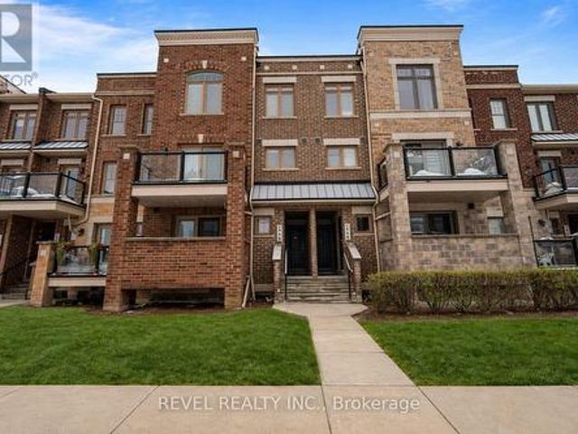 Townhouse for sale in Woburn, Ontario