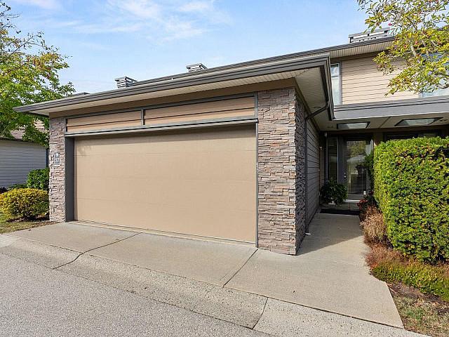 Condo for sale in Surrey, British Columbia