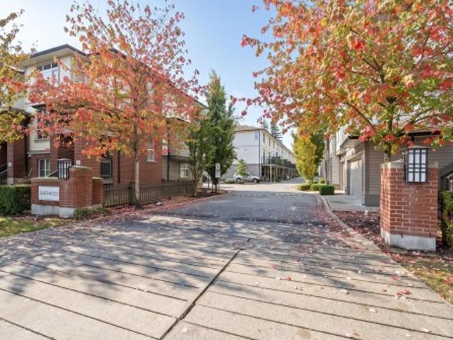 Townhouse for sale in Fleetwood, Surrey