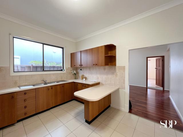 House for rent in Mascot