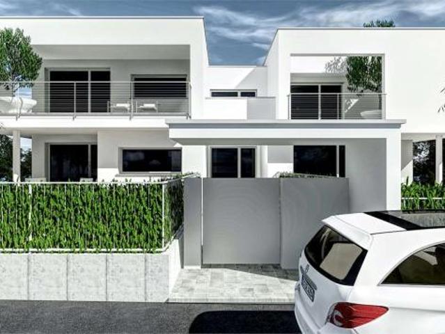 Appartamento in vendita a Faloppio, Lombardia