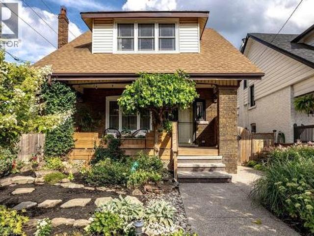 House for sale in Ancaster, Ontario