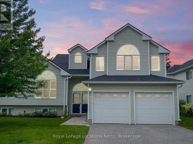 Townhouse for sale in Collingwood, Ontario