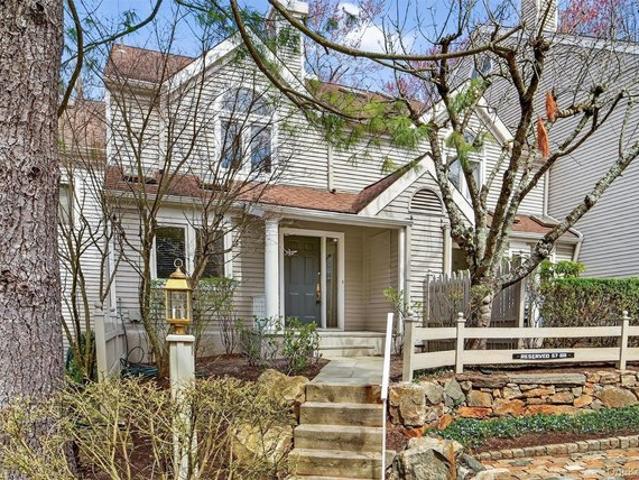 Condo for sale in Scarsdale, New York