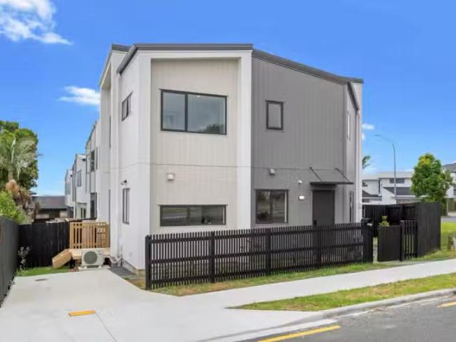 House for sale in East Tamaki