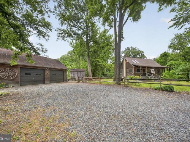 House for sale in Cream Ridge, New Jersey