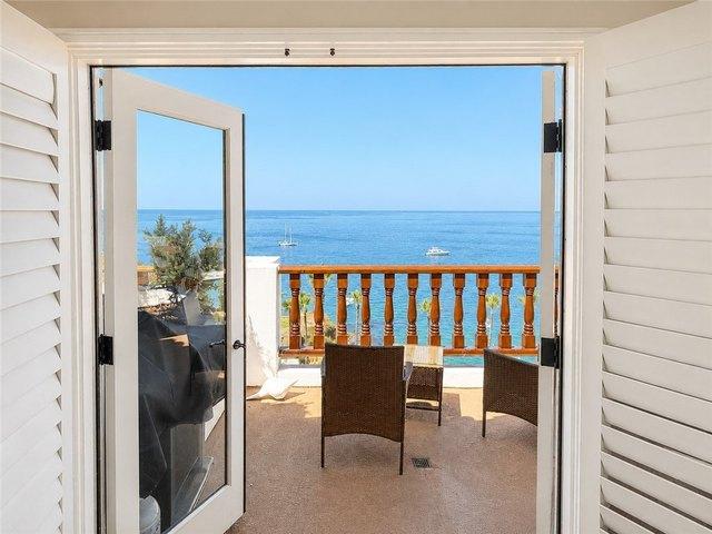 Condo for sale in Avalon, California