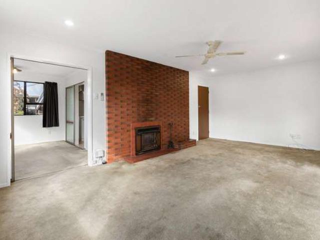 House for sale in Otakou