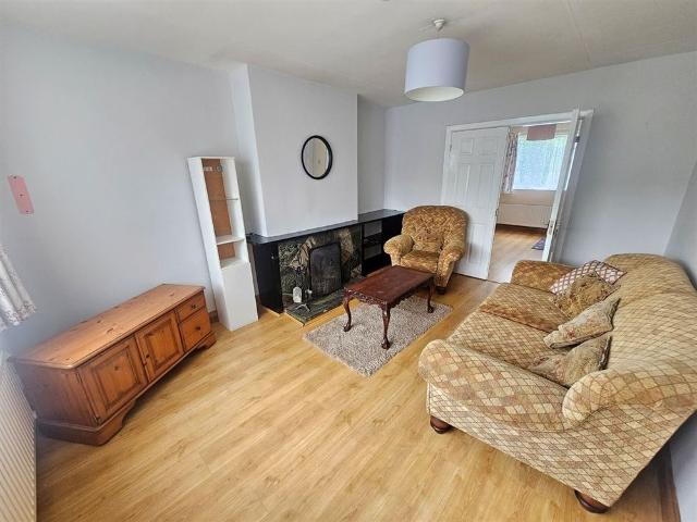Apartment to rent in Moneygold, Connacht