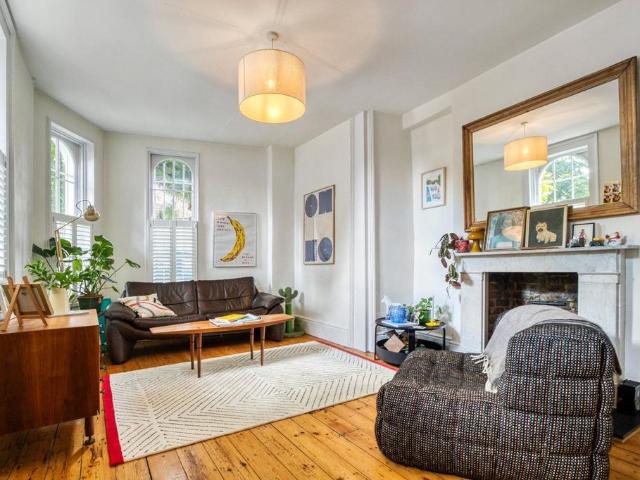 House for rent in Angel, Greater London