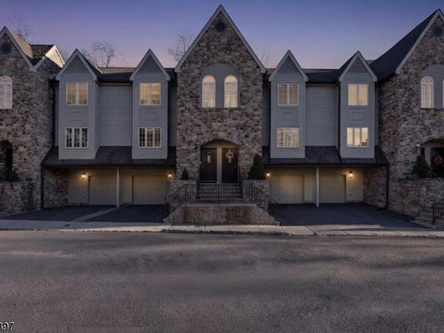 Condo for sale in Berkeley Heights, New Jersey