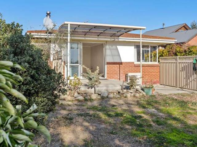 House for sale in Otakou