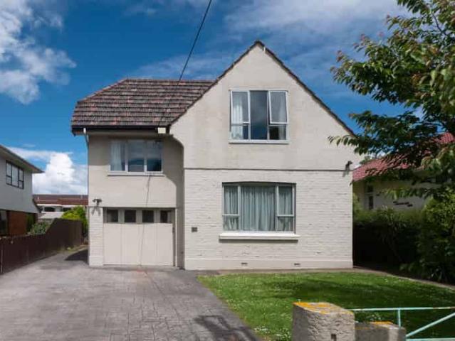 Property for rent in Otakou