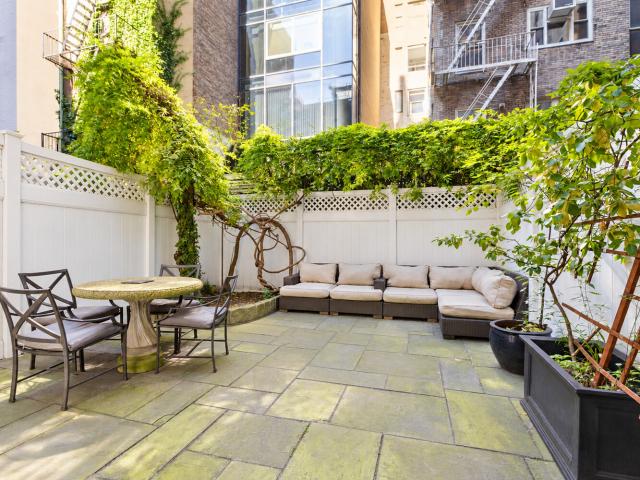 Condo for sale in Manhattan Community Board 8, New York