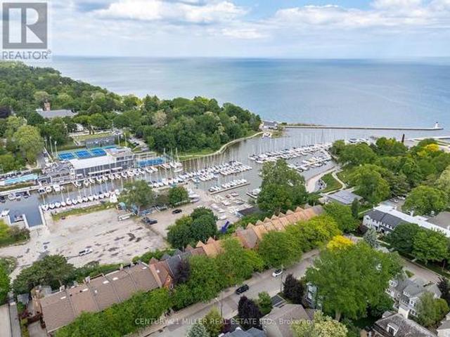 House for rent in Oakville, Ontario