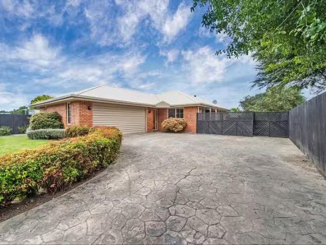House for sale in Lincoln, Canterbury