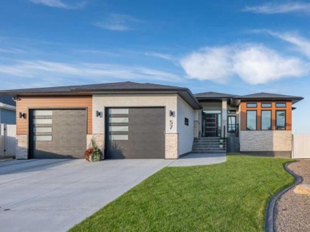 House for sale in Medicine Hat, Alberta