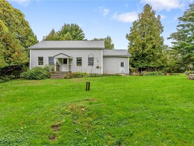 House for sale in Town of Mexico, Oswego County
