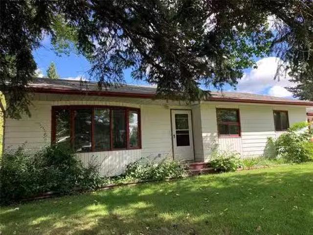House for sale in Gladstone, Manitoba